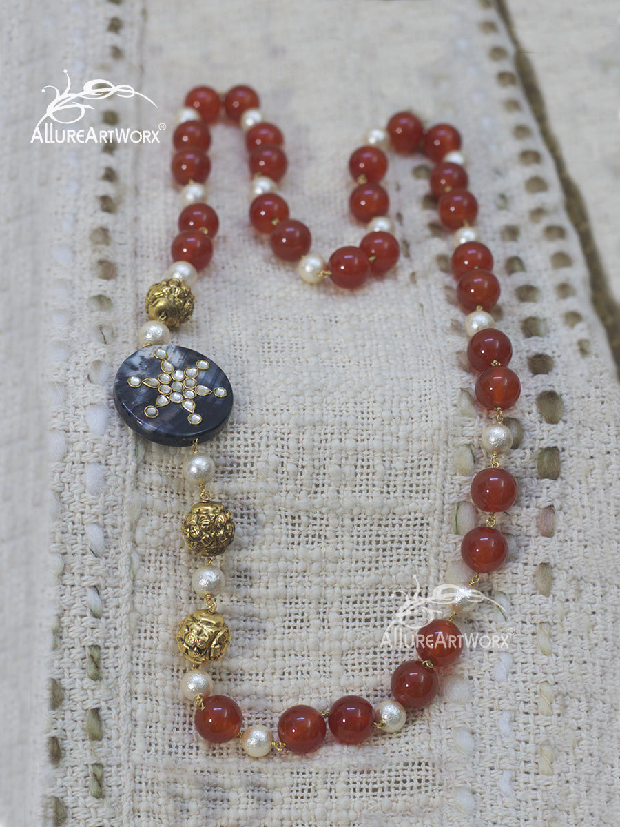 Onyx Neckpiece